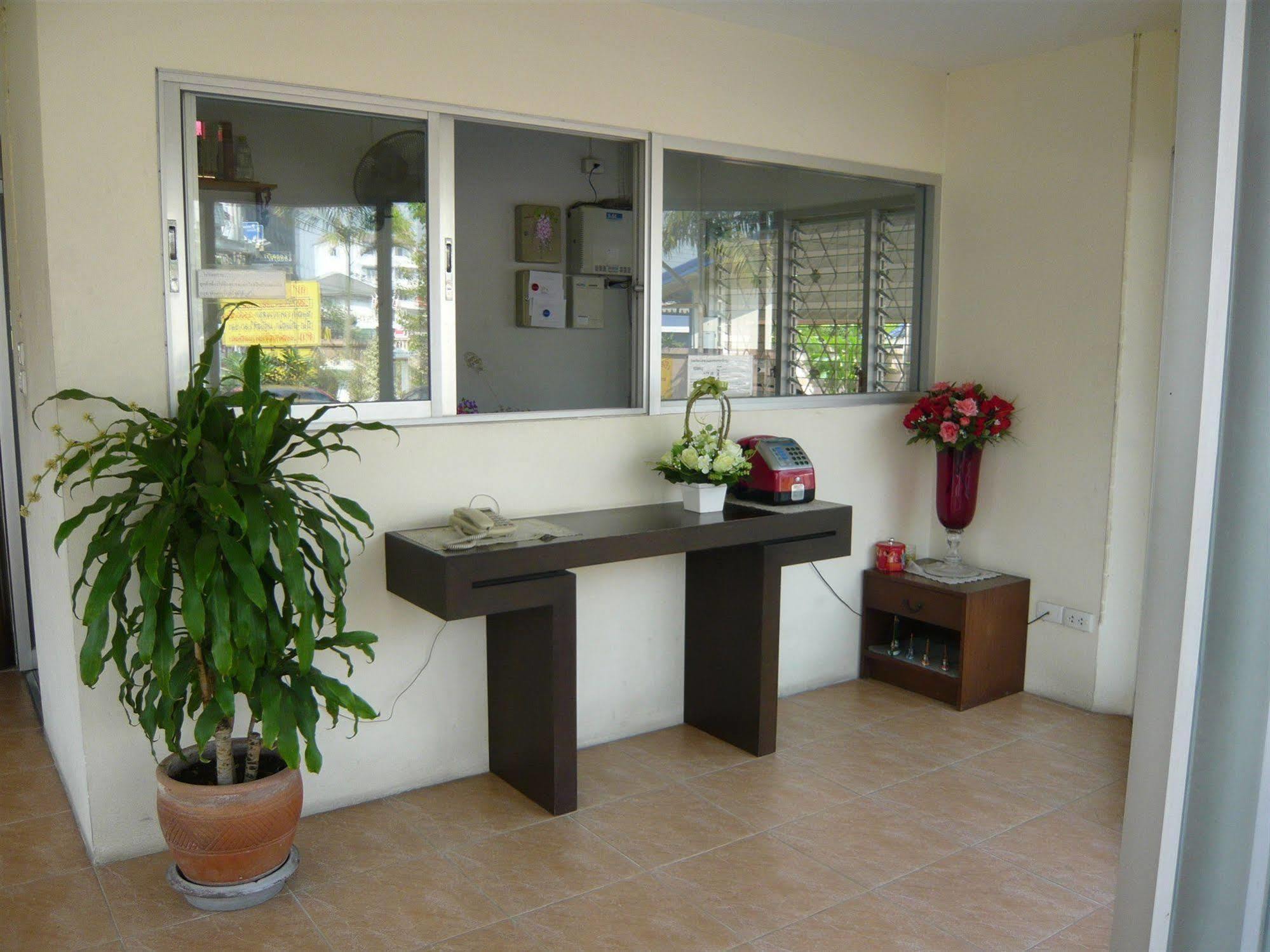 Thanapa Place Bangkok Extérieur photo