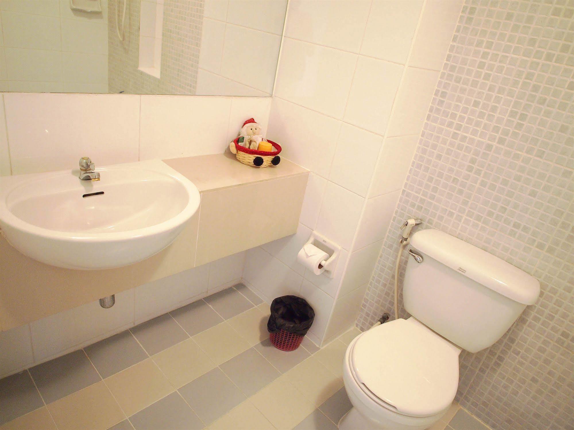 Thanapa Place Bangkok Extérieur photo