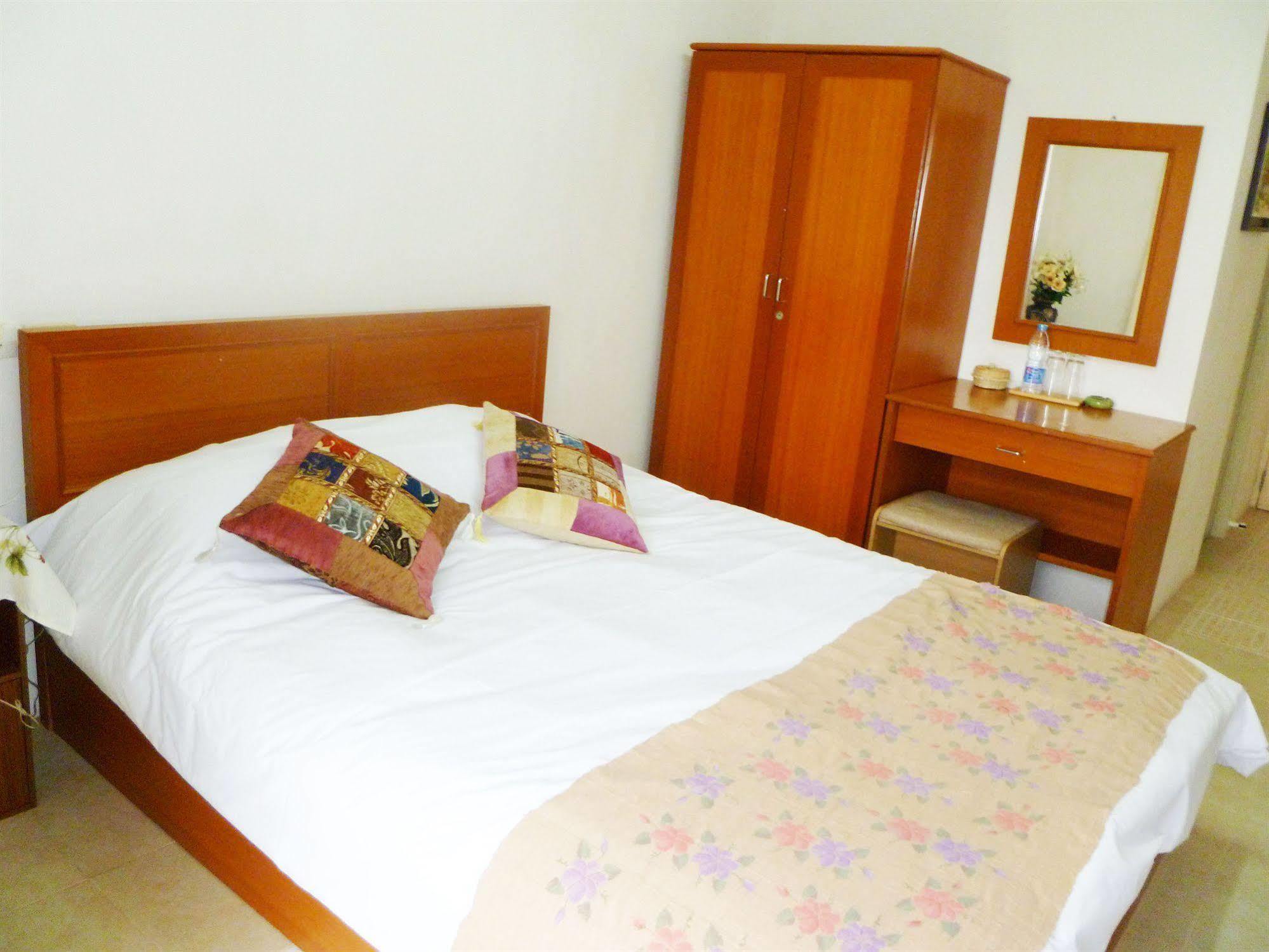 Thanapa Place Bangkok Extérieur photo